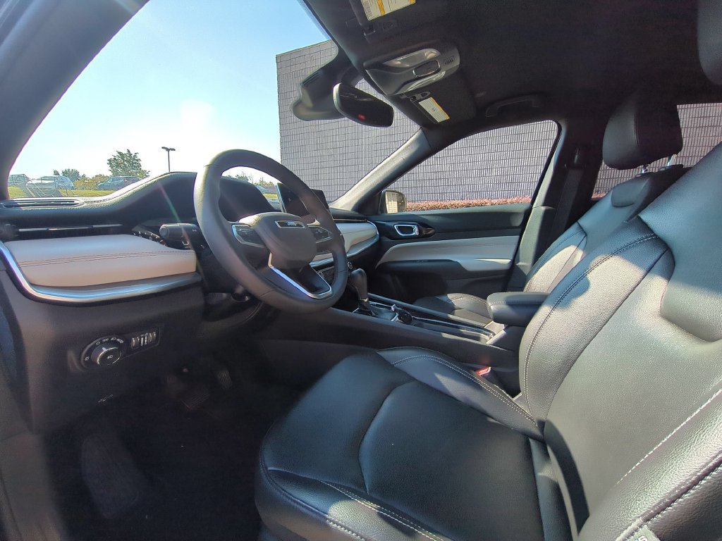 Used 2025 Jeep Compass Limited AWD/4WD image 15