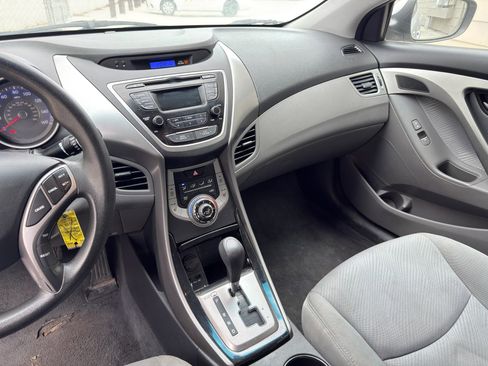 Used 2013 Hyundai Elantra GLS w/ Preferred Pkg FWD image 15