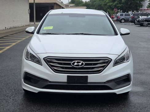 Used 2016 Hyundai Sonata Sport w/ Winter Weather Package FWD image 2