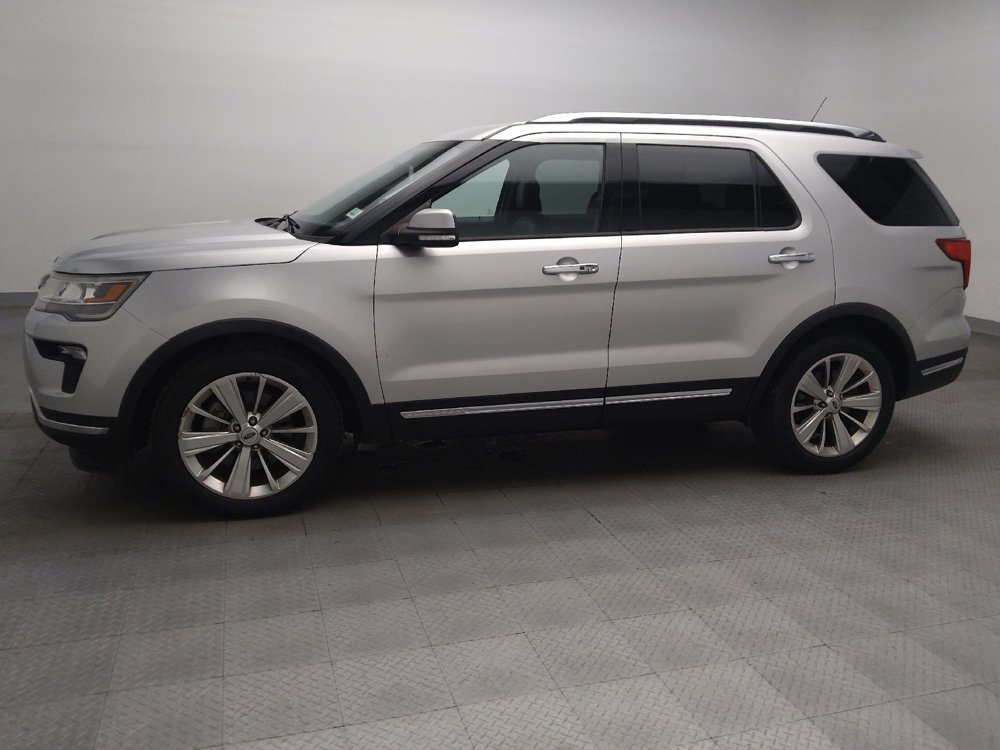 Used 2019 Ford Explorer Limited w/ Class III Trailer Tow Package FWD image 2