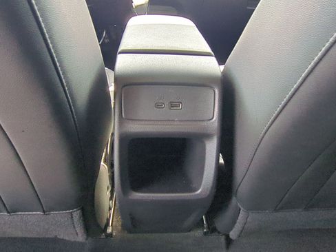 Used 2024 Chevrolet Trax LT image 29