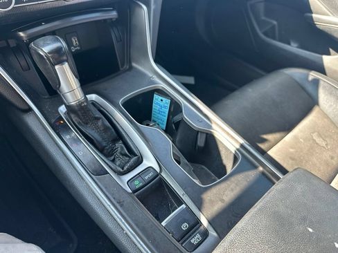 Used 2018 Honda Accord Sport image 26
