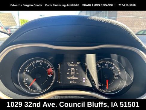 Used 2017 Jeep Cherokee Latitude AWD/4WD image 16