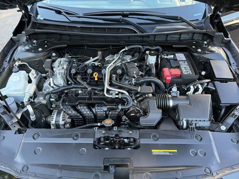 Used 2025 Nissan Altima 2.5 SV FWD image 31