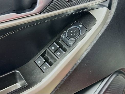 Certified 2022 Ford Explorer XLT w/ Class IV Trailer Tow Package image 17