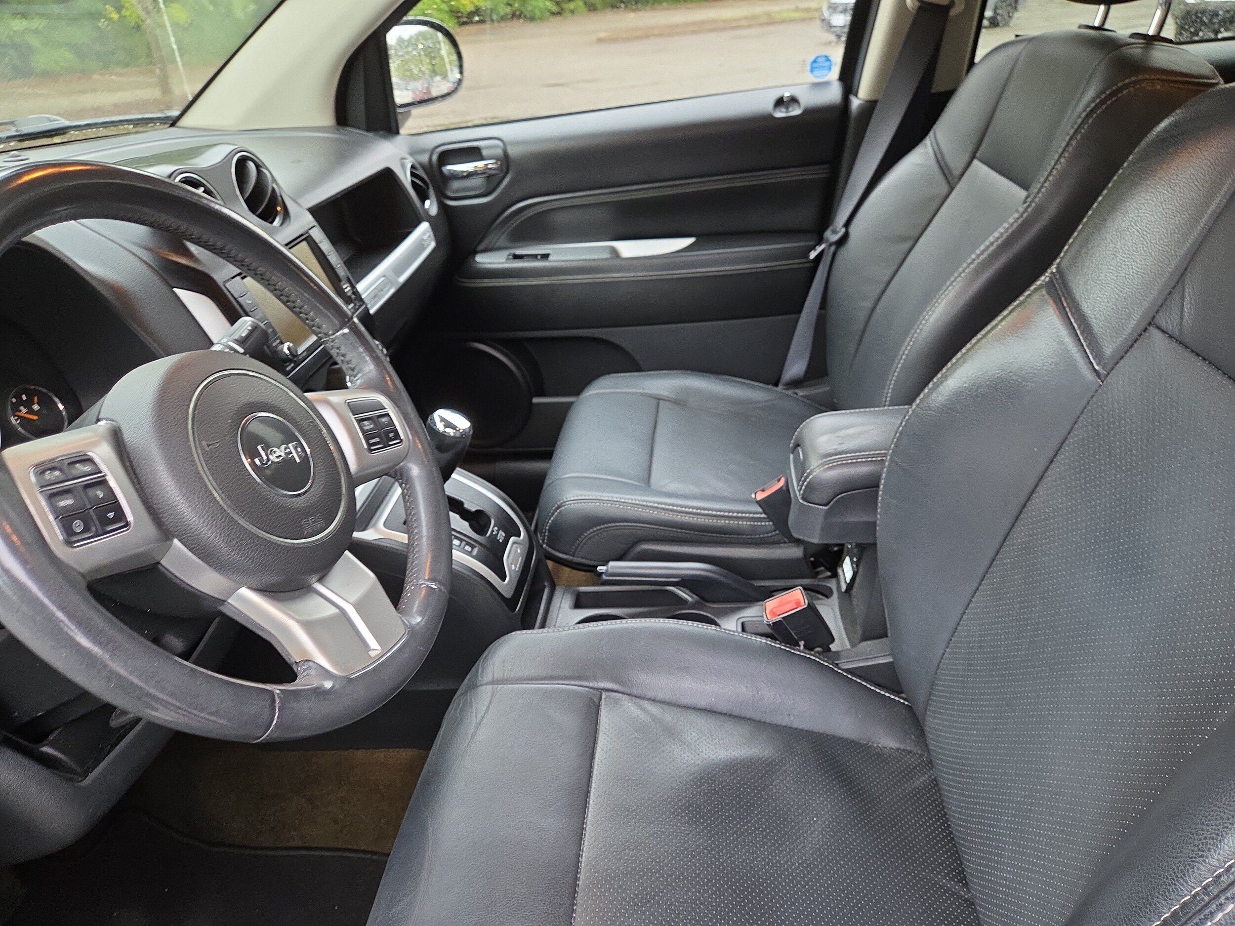 Used 2017 Jeep Compass High Altitude FWD image 9
