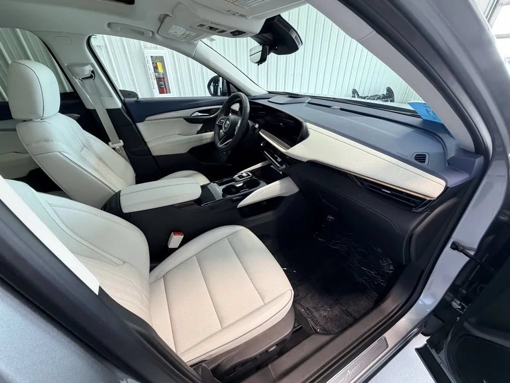 Used 2025 Buick Envision Avenir AWD/4WD image 28