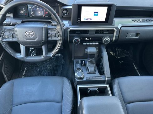 Used 2024 Toyota Tacoma SR5 AWD/4WD image 10
