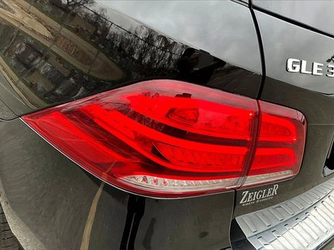 Used 2018 Mercedes-Benz GLE 350 4MATIC w/ Premium 2 Package image 29