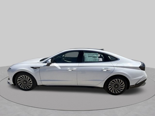 New 2026 Hyundai Sonata Limited FWD image 8