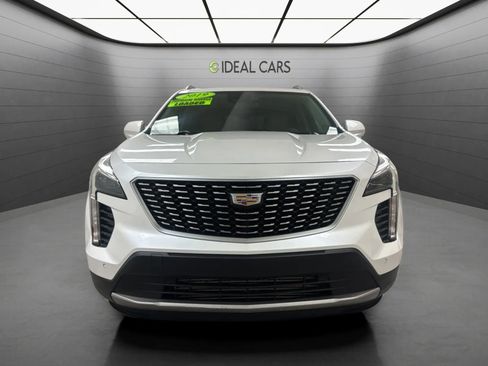 Used 2019 Cadillac XT4 Premium Luxury w/ Cold Weather Package FWD image 2