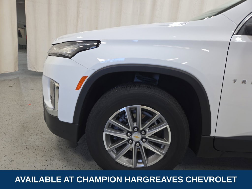 Certified 2023 Chevrolet Traverse LT FWD image 41