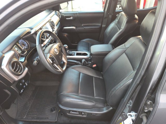 Used 2023 Toyota Tacoma Limited AWD/4WD image 15