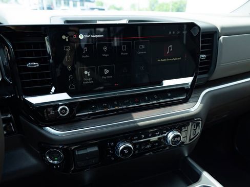 New 2026 GMC Sierra 1500 SLT AWD/4WD image 16