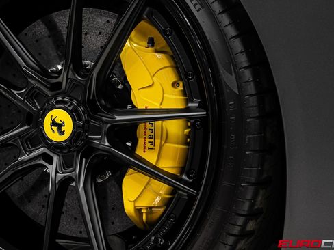 Used 2025 Ferrari 12Cilindri RWD image 29