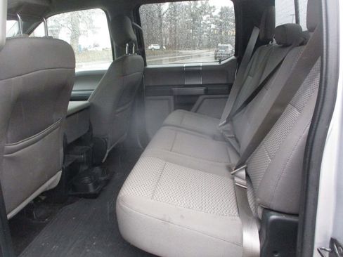 Used 2016 Ford F150 XLT w/ Equipment Group 302A Luxury image 8