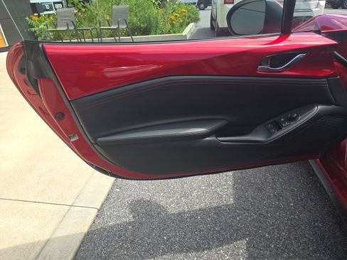 Used 2016 MAZDA MX-5 Miata Grand Touring RWD image 10