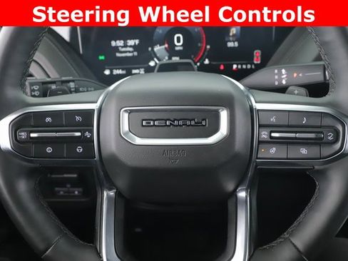 Used 2025 GMC Yukon Denali w/ Denali Reserve Package image 24