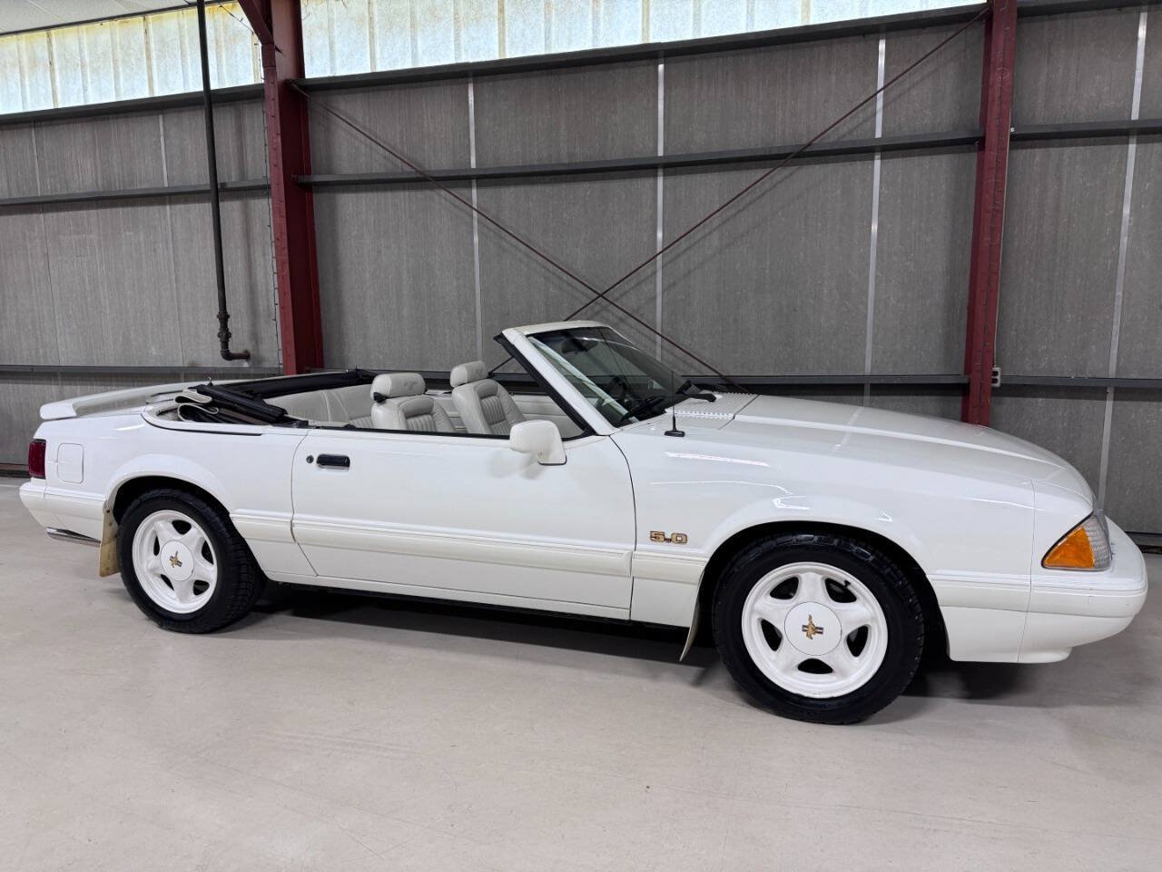 Used 1993 Ford Mustang LX RWD image 40