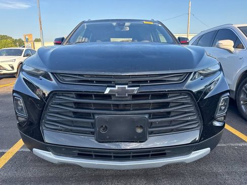 Used 2022 Chevrolet Blazer LT w/ Redline Edition FWD image 2
