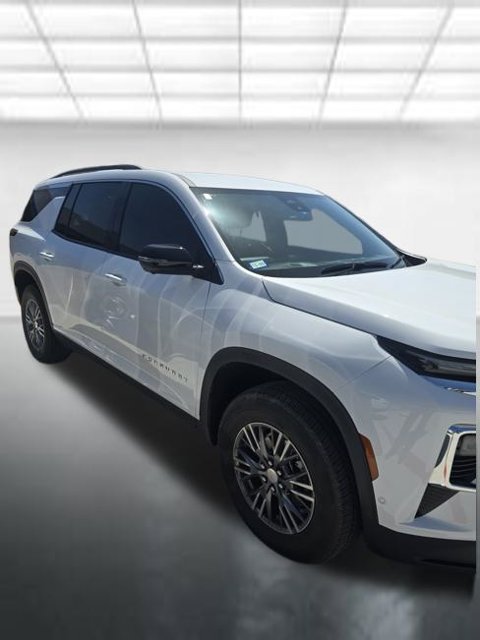 Used 2026 Chevrolet Traverse LT w/ Enhanced Driving Package FWD image 1