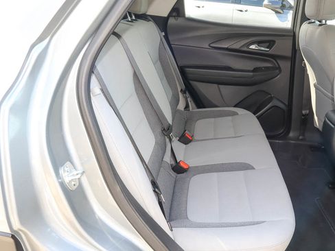 Used 2025 Chevrolet TrailBlazer LT FWD image 19