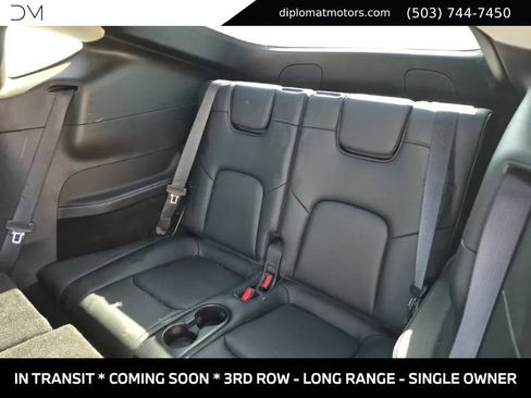 Used 2022 Tesla Model Y Long Range AWD/4WD image 11