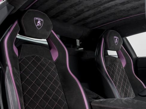 Used 2018 Lamborghini Aventador S image 34