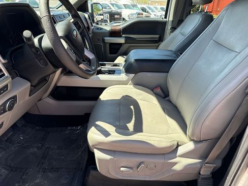 Used 2015 Ford F150 Lariat w/ Equipment Group 502A Luxury AWD/4WD image 20