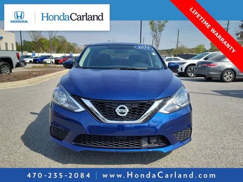 Used 2019 Nissan Sentra SV image 2