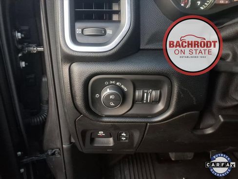 Used 2021 RAM 1500 Laramie w/ Night Edition image 19