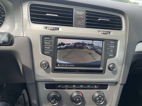 Used 2016 Volkswagen Golf Limited Edition FWD image 35