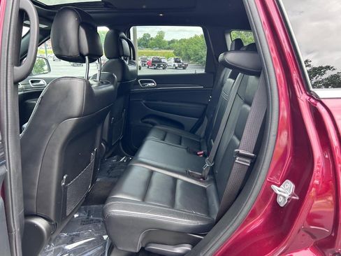 Used 2022 Jeep Grand Cherokee Limited image 10