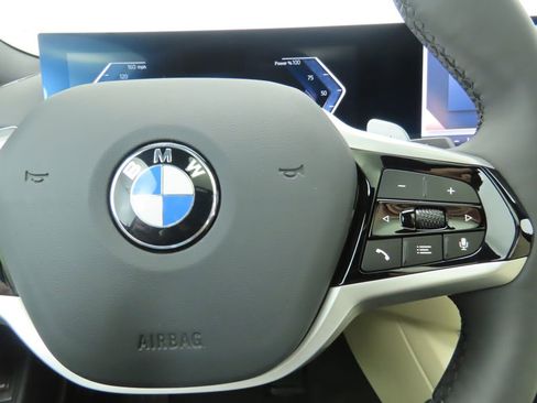 Certified 2025 BMW 330i Sedan w/ Premium Package image 12