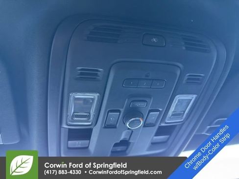 Used 2022 GMC Yukon XL Denali w/ Denali Ultimate Package image 18