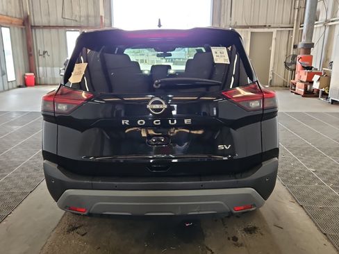 Used 2023 Nissan Rogue SV image 8