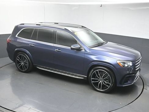 Used 2026 Mercedes-Benz GLS 450 4MATIC image 41