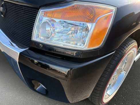 Used 2012 Nissan Titan SV w/ SV Value Truck Pkg image 9