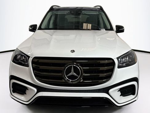 New 2026 Mercedes-Benz GLS 580 4MATIC image 2