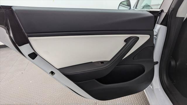 Used 2018 Tesla Model 3 Long Range AWD/4WD image 14