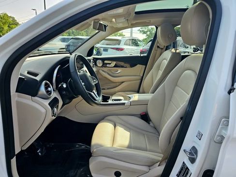 Certified 2020 Mercedes-Benz GLC 300 4MATIC image 17
