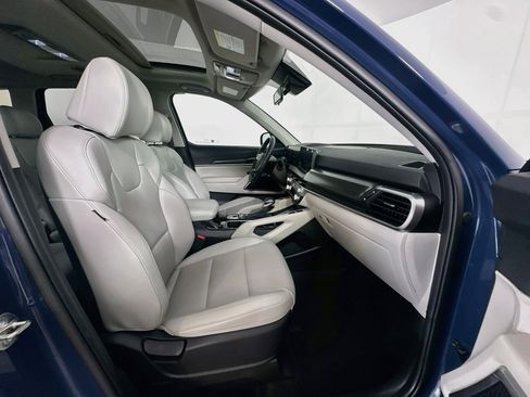 Used 2025 Kia Telluride S FWD image 34