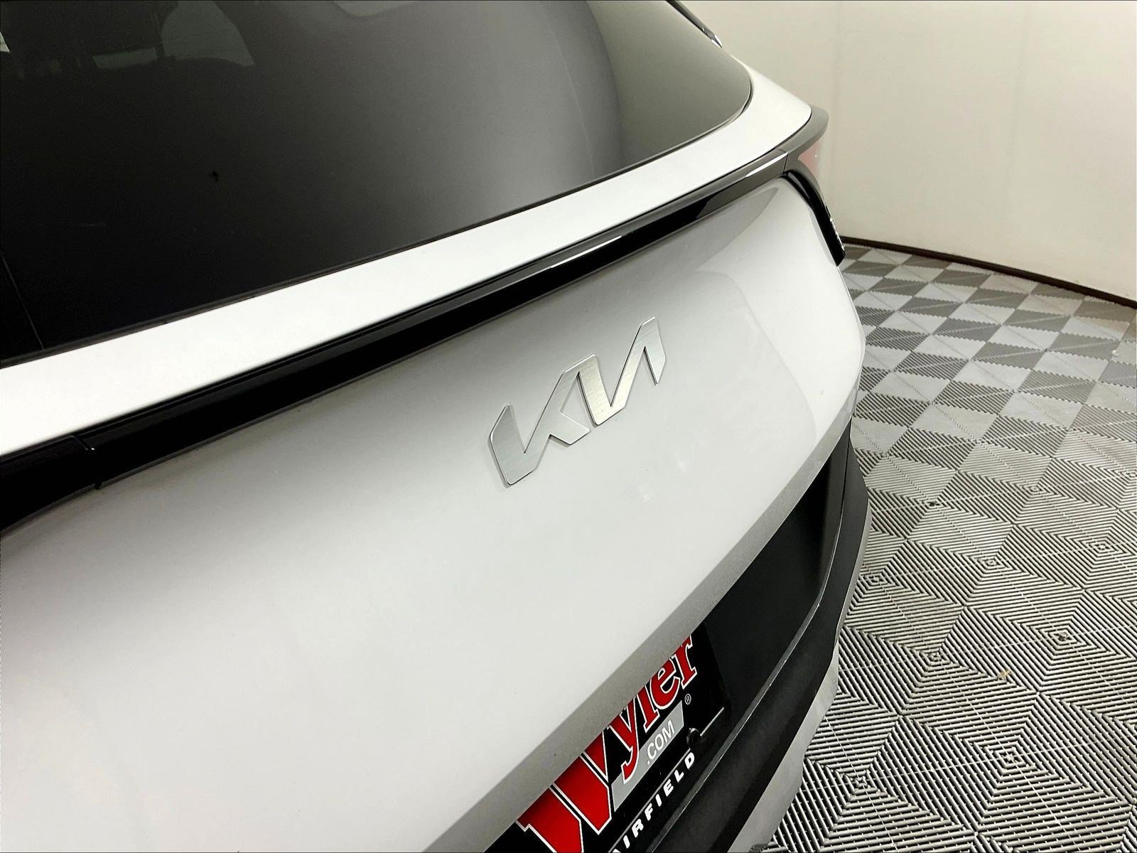 Used 2024 Kia Sportage EX FWD image 23
