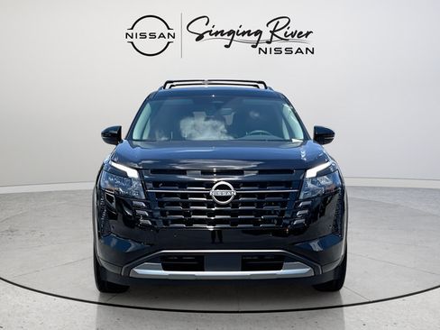 New 2026 Nissan Pathfinder SL FWD image 2
