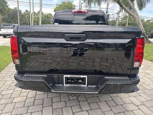Used 2024 Chevrolet Colorado LT w/ LT Convenience Package RWD image 12