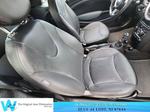 Used 2011 MINI Cooper Convertible image 22