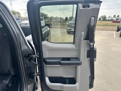 Used 2019 Ford F150 XL w/ Equipment Group 101A Mid AWD/4WD image 21