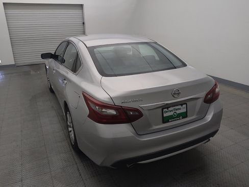 Used 2018 Nissan Altima 2.5 S w/ S Convenience Package FWD image 6