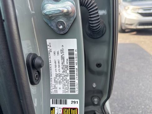 Used 2023 Toyota Tacoma TRD Sport w/ Technology Package image 8