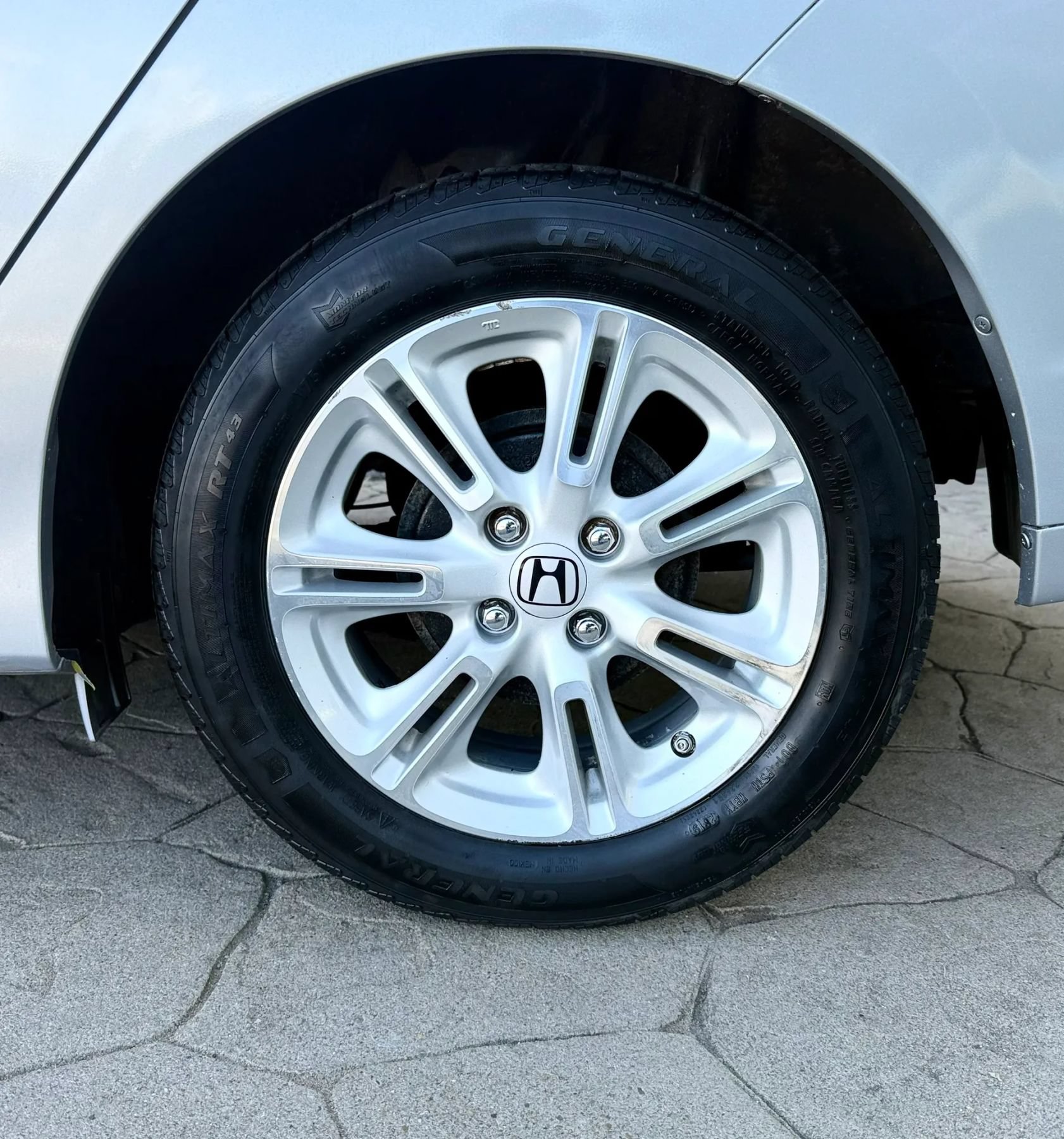 Used 2010 Honda Insight EX image 36